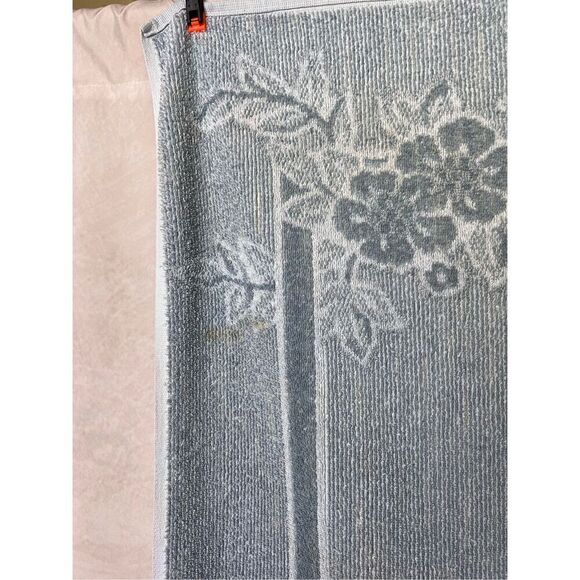 Vintage Bath Towel - Picture 5 of 6